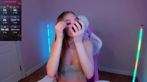 Snapshot of stacy_riiver chatting on 01-31-25, 11:24 Stacy Mon Tue Wed Thu Fri Sun GMT GMT 3 1000am - 0400pm  online show from 01-31-25, 11:24