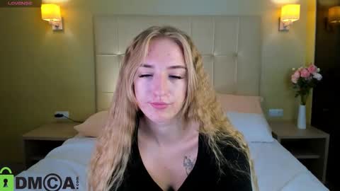 Snapshot of stacy_riiver chatting on 09-24-25, 07:55 Stacy Mon Tue Wed Thu Fri Sun GMT GMT 3 1000am - 0400pm  online show from 09-24-25, 07:55