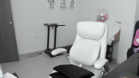 Zulma Yisset online show from 01-09-26, 02:25