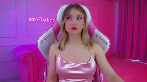 StacyEvances online show from 06-19-26, 07:01