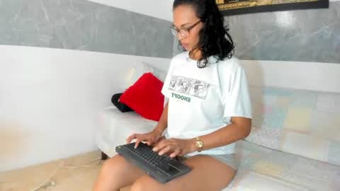 Snapshot of stacyfoxx_ chatting on 07-06-26, 09:17 stacy fox online show from 07-06-26, 09:17