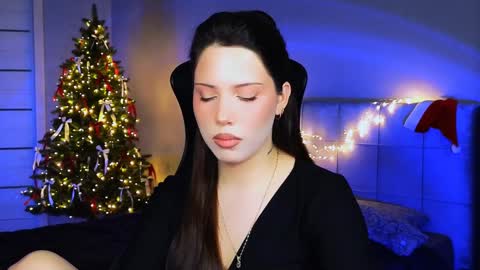 Snapshot of stacygonzales_ chatting on 12-27-24, 11:06 Bye bye dear See you on December 3st  online show from 12-27-24, 11:06