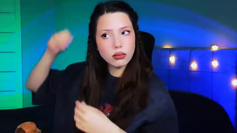 Snapshot of stacygonzales_ chatting on 02-15-25, 06:23 Bye bye dear See you on December 3st  online show from 02-15-25, 06:23