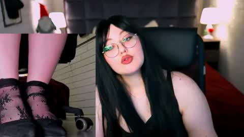 Stasey online show from 05-25-26, 04:13