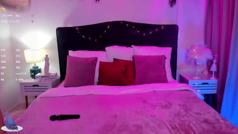 Snapshot of stacyjey chatting on 02-15-25, 06:12 Stacy online show from 02-15-25, 06:12