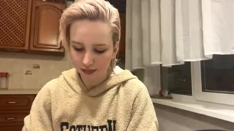Emma online show from 02-22-26, 06:28
