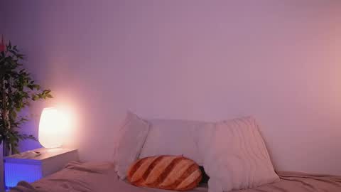 Snapshot of stanovaya300kg chatting on 02-18-26, 01:07 Kristina online show from 02-18-26, 01:07