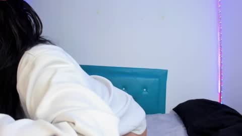Snapshot of star_darling chatting on 12-29-24, 03:11 S T A R online show from 12-29-24, 03:11
