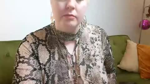 Snapshot of star_ryderr chatting on 01-07-26, 10:01 Star Ryderr online show from 01-07-26, 10:01