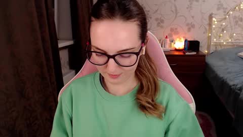 Snapshot of star_shopping chatting on 12-04-24, 04:16 Alice online show from 12-04-24, 04:16