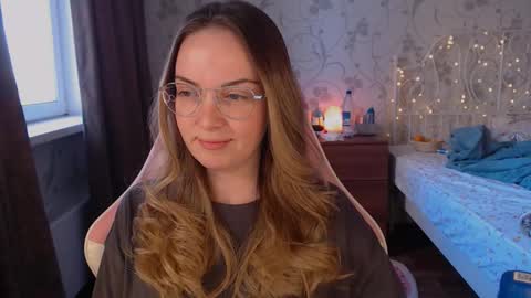 Snapshot of star_shopping chatting on 12-25-24, 08:29 Alice online show from 12-25-24, 08:29