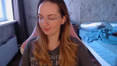 Snapshot of star_shopping chatting on 01-02-25, 05:14 Alice online show from 01-02-25, 05:14