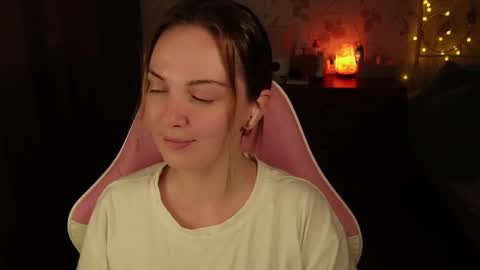 Snapshot of star_shopping chatting on 01-19-25, 07:26 Alice online show from 01-19-25, 07:26