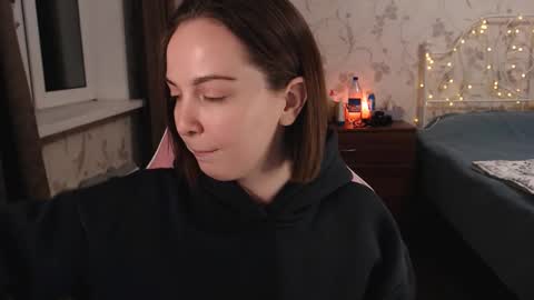 Snapshot of star_shopping chatting on 01-23-25, 07:29 Alice online show from 01-23-25, 07:29