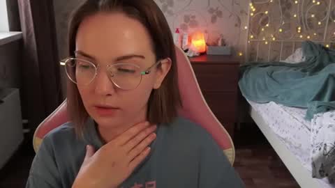 Snapshot of star_shopping chatting on 01-26-25, 05:02 Alice online show from 01-26-25, 05:02