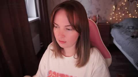 Snapshot of star_shopping chatting on 09-21-25, 11:45 Alice online show from 09-21-25, 11:45