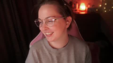 Snapshot of star_shopping chatting on 12-05-25, 12:19 Alice online show from 12-05-25, 12:19