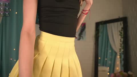 Chloe online show from 05-31-26, 05:04