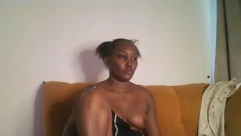 Snapshot of stargirl880271 chatting on 02-16-25, 03:47 isha online show from 02-16-25, 03:47