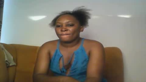 Snapshot of stargirl880271 chatting on 09-21-25, 04:03 isha online show from 09-21-25, 04:03