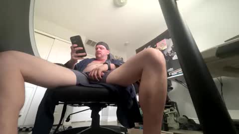 Snapshot of starkcontrast99 chatting on 05-18-26, 05:08 starkcontrast99 online show from 05-18-26, 05:08