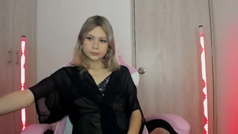 starmoonly online show from 05-10-26, 11:32