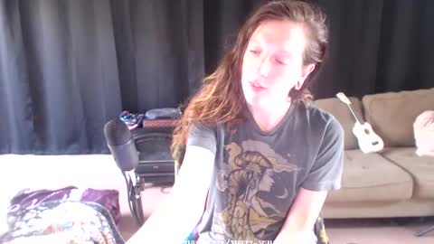 Snapshot of starry_smiles chatting on 09-20-25, 07:15 Starry online show from 09-20-25, 07:15