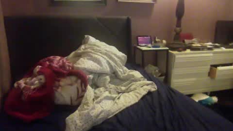 Snapshot of starshine333 chatting on 12-31-24, 06:48 ashtongue online show from 12-31-24, 06:48