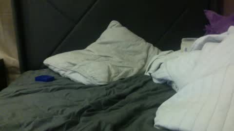 Snapshot of starshine333 chatting on 11-01-25, 06:04 ashtongue online show from 11-01-25, 06:04