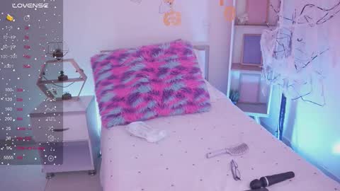 Yoko online show from 10-28-25, 07:38