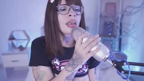 Yoko online show from 01-17-26, 06:51