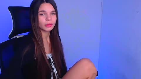 Snapshot of stasy_milk chatting on 12-06-24, 03:44 Stasy online show from 12-06-24, 03:44