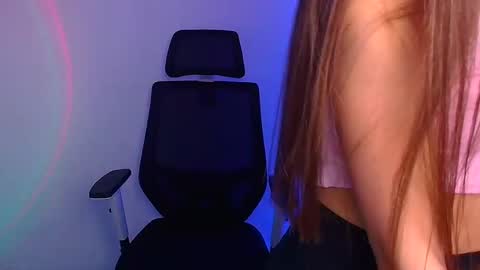 Snapshot of stasy_milk chatting on 01-12-25, 06:39 Stasy online show from 01-12-25, 06:39