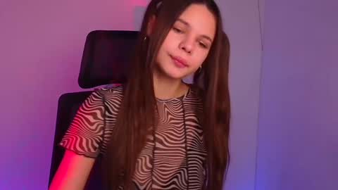 Snapshot of stasy_milk chatting on 02-01-25, 10:05 Stasy online show from 02-01-25, 10:05