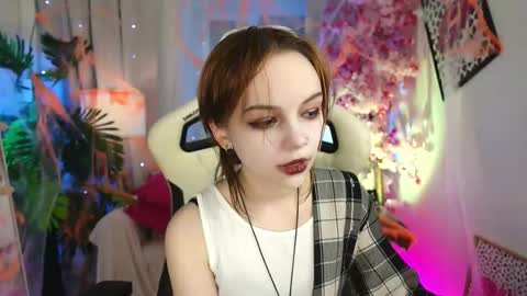 MONICA online show from 11-02-25, 01:46