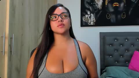 Melany online show from 10-27-25, 02:26