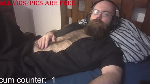 Snapshot of stealthytuna95 chatting on 09-13-25, 12:27 mike online show from 09-13-25, 12:27