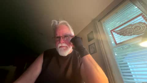 Snapshot of steamboiler chatting on 07-25-26, 10:35 Tom online show from 07-25-26, 10:35