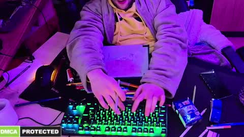 Snapshot of stechistech chatting on 12-03-24, 06:37 stechistech online show from 12-03-24, 06:37