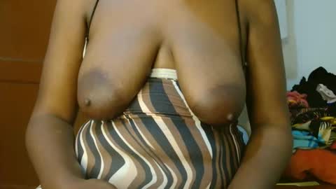 Snapshot of stecy65 chatting on 02-12-26, 04:29 cici online show from 02-12-26, 04:29