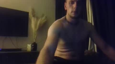 Snapshot of steefje2001 chatting on 11-28-25, 04:26 steefje2001 online show from 11-28-25, 04:26