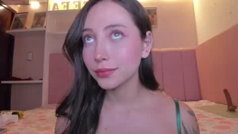 Snapshot of stefaagomez chatting on 06-25-26, 11:48 Stefa Gomez online show from 06-25-26, 11:48