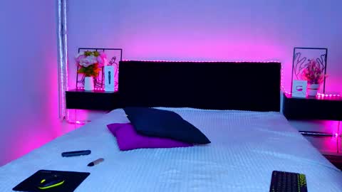 Stefa online show from 12-21-25, 01:46