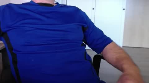 Stefan online show from 12-17-24, 08:01