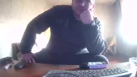 Stefan online show from 02-14-25, 09:13