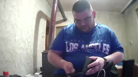 Snapshot of stefan90pt chatting on 05-12-26, 12:35 Stefan online show from 05-12-26, 12:35