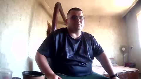 Snapshot of stefan90pt chatting on 06-10-26, 11:42 Stefan online show from 06-10-26, 11:42