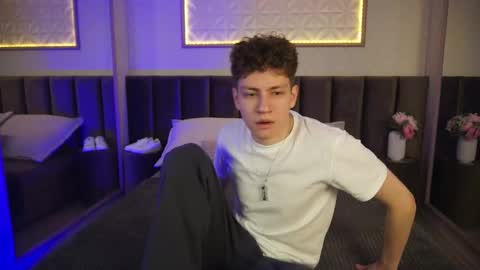 Esrefan online show from 03-13-26, 08:48