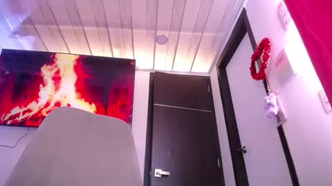 New schedule 12pm to 600pm Colombia time online show from 11-17-25, 03:29