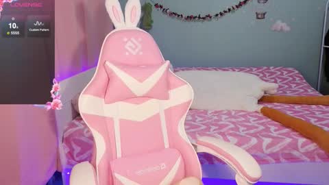 Snapshot of stefaniyaaa chatting on 09-27-25, 06:13 stefa online show from 09-27-25, 06:13